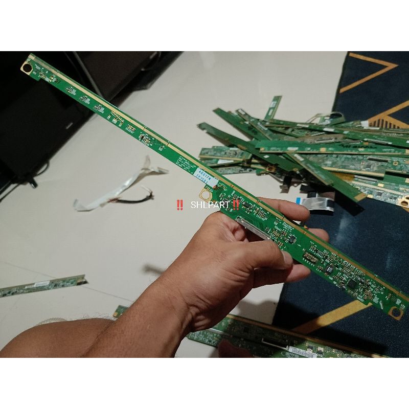 TIKON TCON LCD TICON TV LED TOSHIBA 23PB201EJ