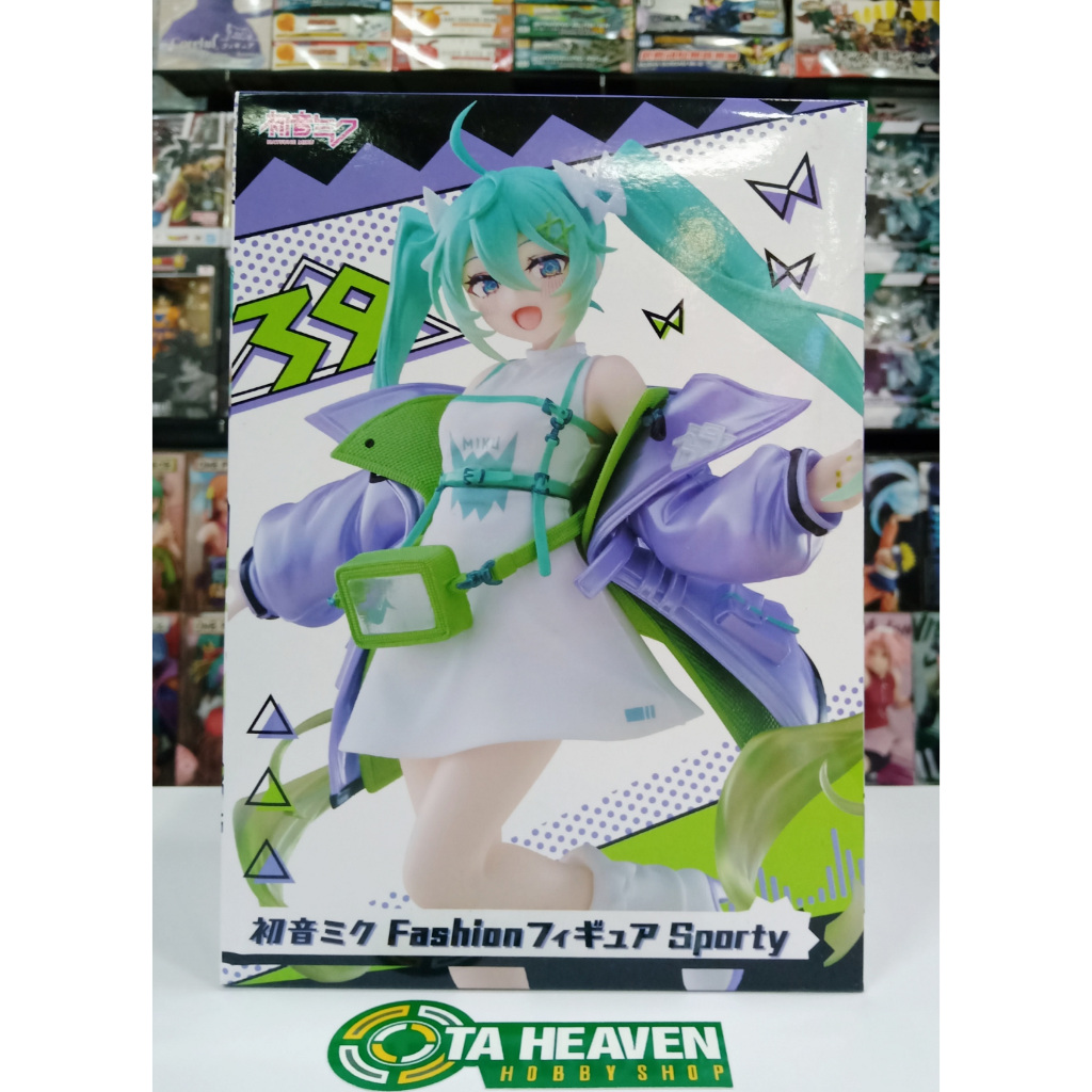 Taito Hatsune Miku AMP Fashion Figure - Sporty Ver.