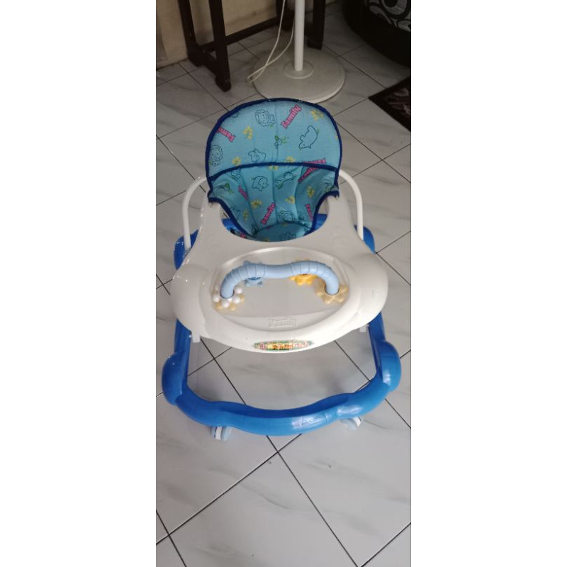 apollo family baby walker preloved