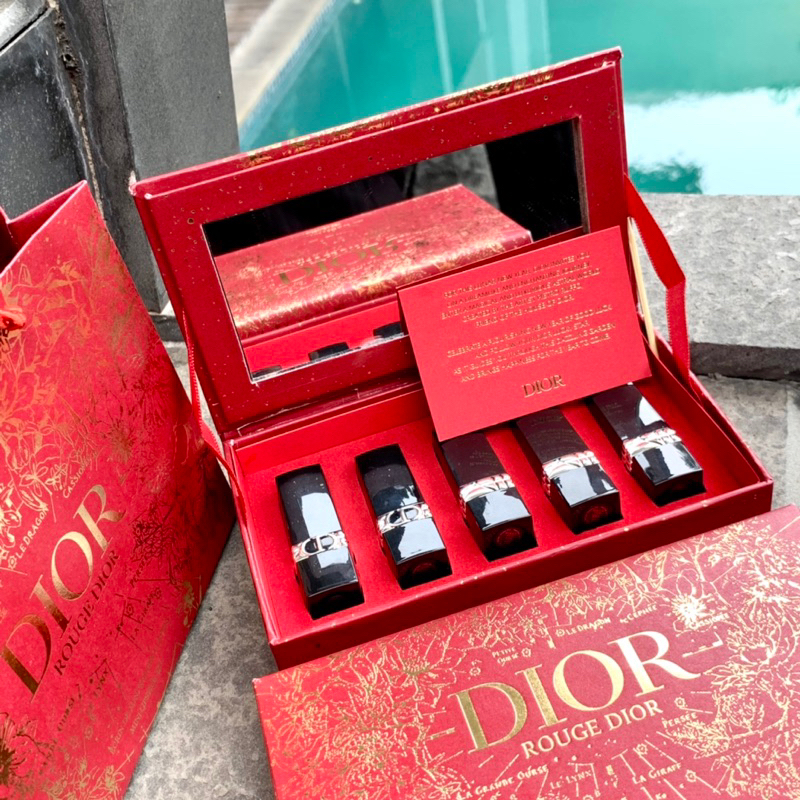 

D10R SET GIFT BOX MERAH ISI 5pcs
