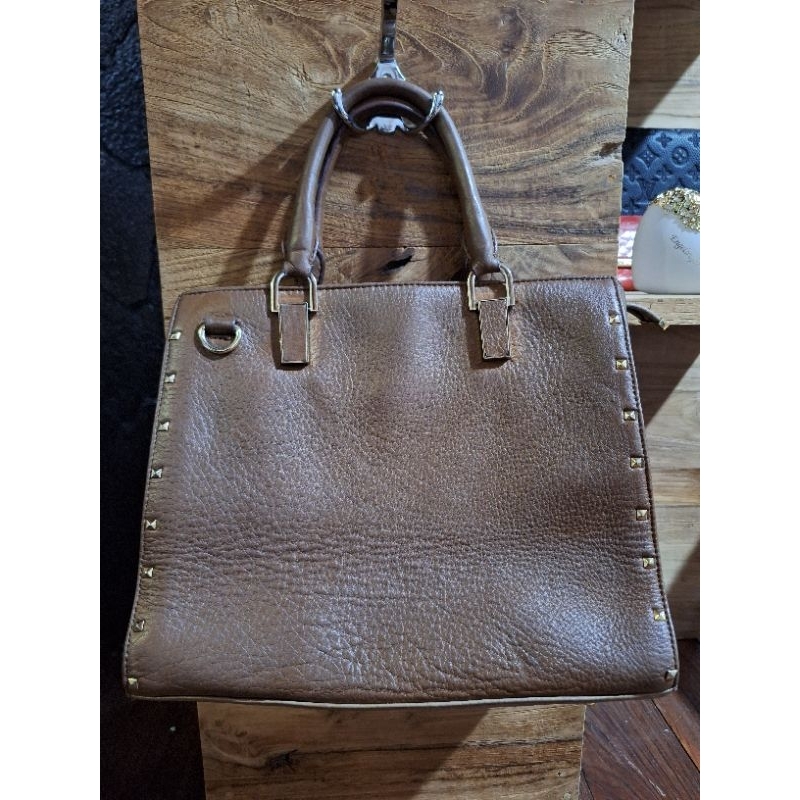 Tas wanita second kulit asli bagus. merk MORGAN