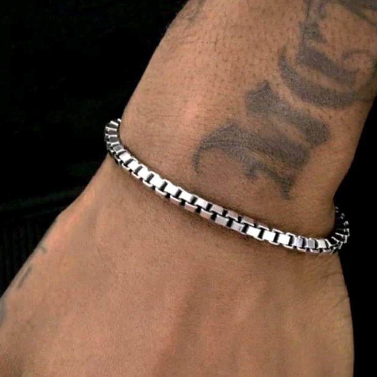 GELANG TANGAN TITANIUM PRIA DAN  WANITA SILVER GELANG TANGAN TITANIUM MODEL ITALY