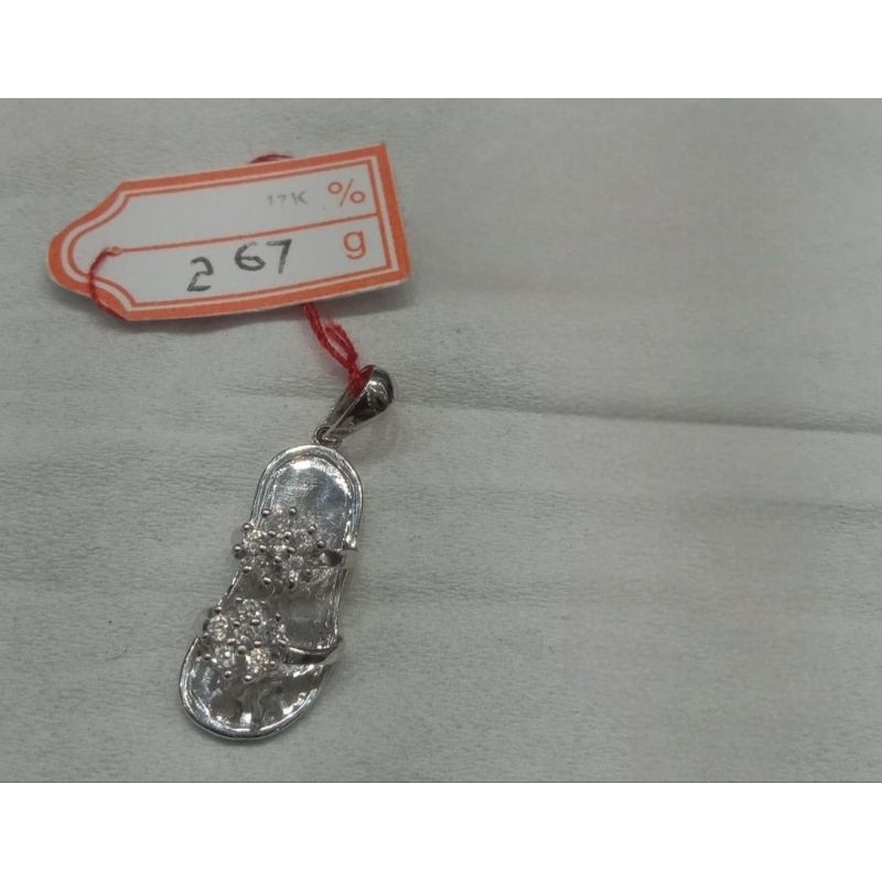 Liontin emas 75 sandal