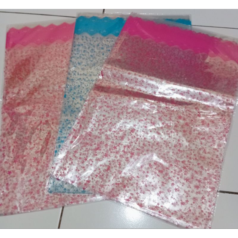 

1 pcs OPP Plastik flowers Ukuran 28*45 Motif Bintang, Plastik Snack Ulang Tahun Anak minimal order 12pcs