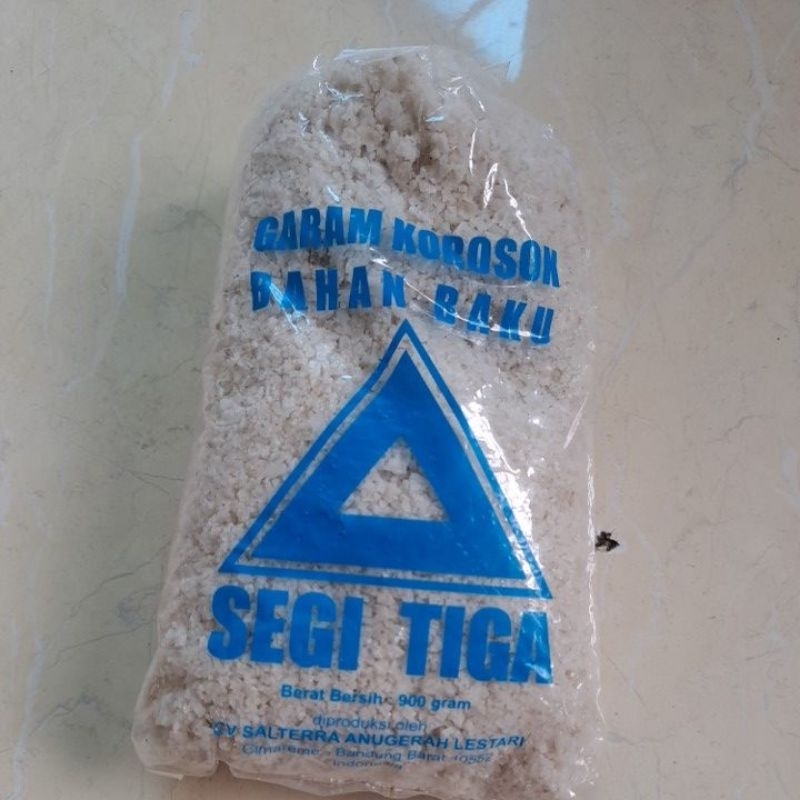 

Garam Kasar/Krosok segitiga