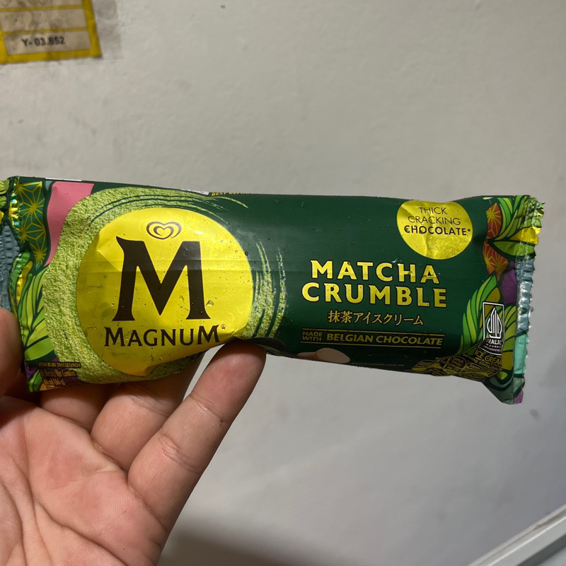 

Es Krim Magnum Matcha Crumble