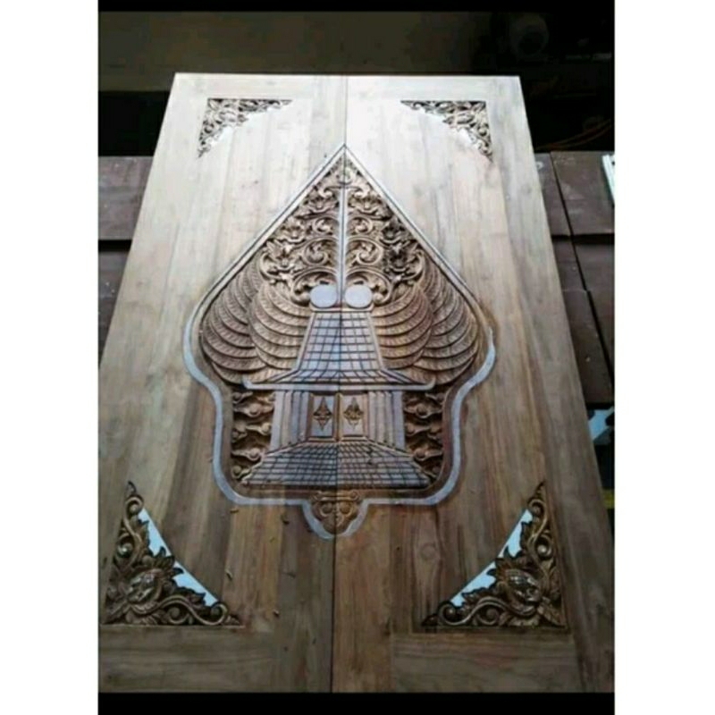 satu set daun pintu kayu jati/pintu rumah/pintu kamar  motif ukir gunungan wayang