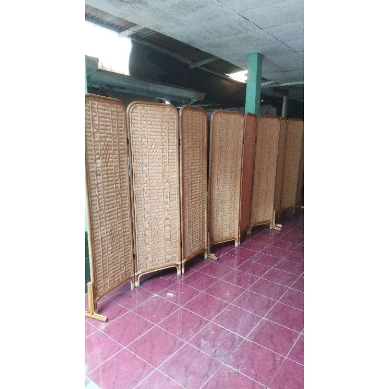 Penyekat/Pembatas ruangan rotan