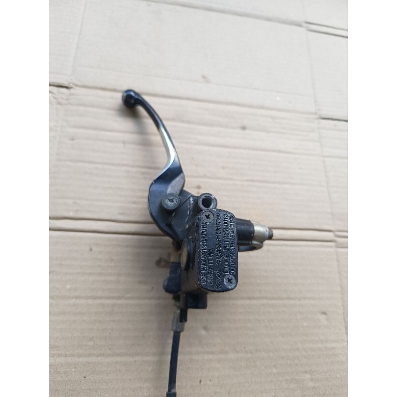 MASTER REM DEPAN VARIO 125 150 LED OLD ORIGINAL MASTER POMPA OLI REM DEPAN VARIO 150 LED OLD ORI