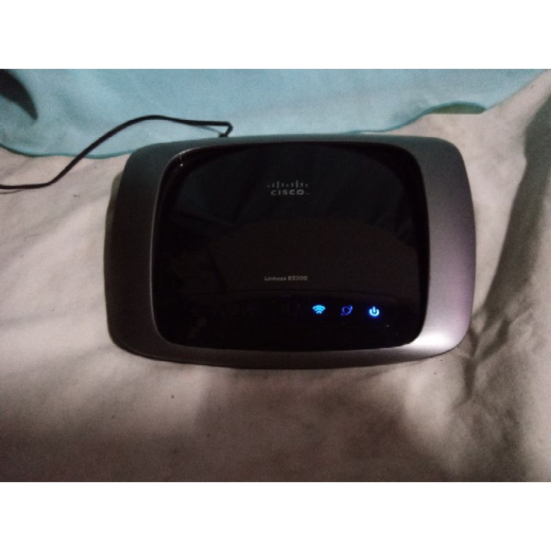 router WiFi Cisco (baca deskripsi