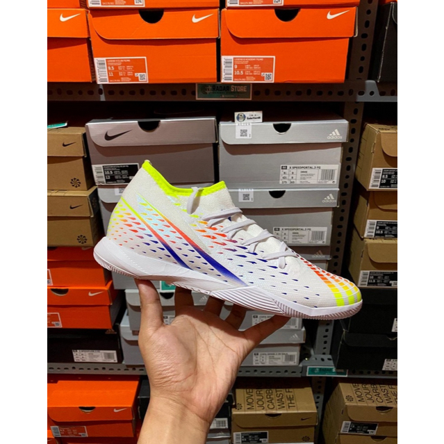 Sepatu Futsal Adidas Predator Edge.3 IN White GV8517 Original BNIB