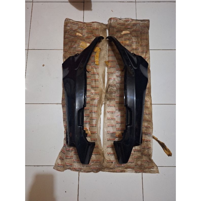 body belakang kaze R new original kawasaki coverbody kawasaki kaze R new original body kazer