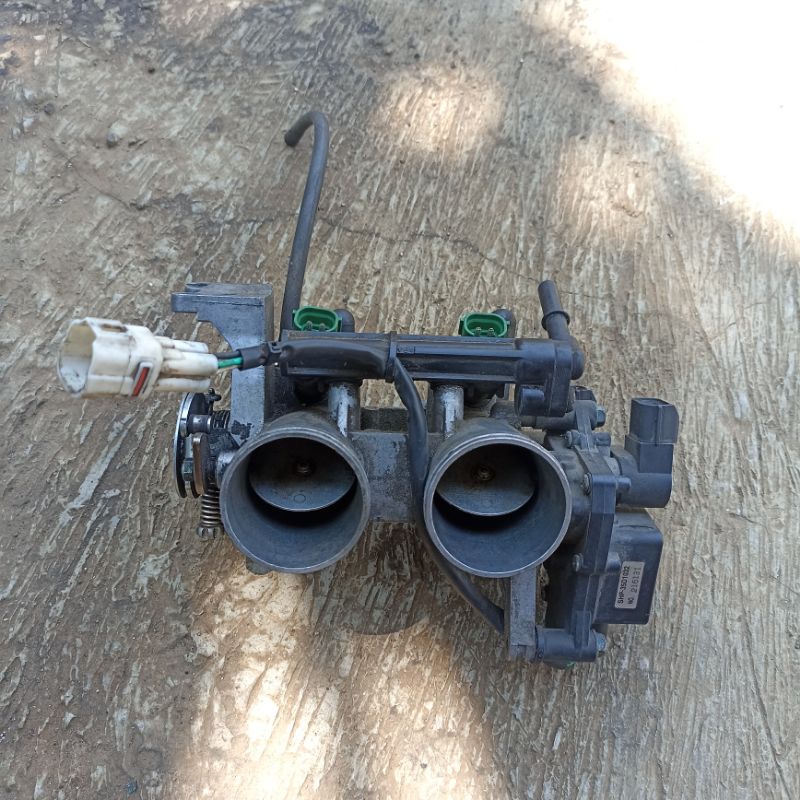 throttle body assy trotle TB injector Kawasaki Ninja 250fi old z250 fi lama Original