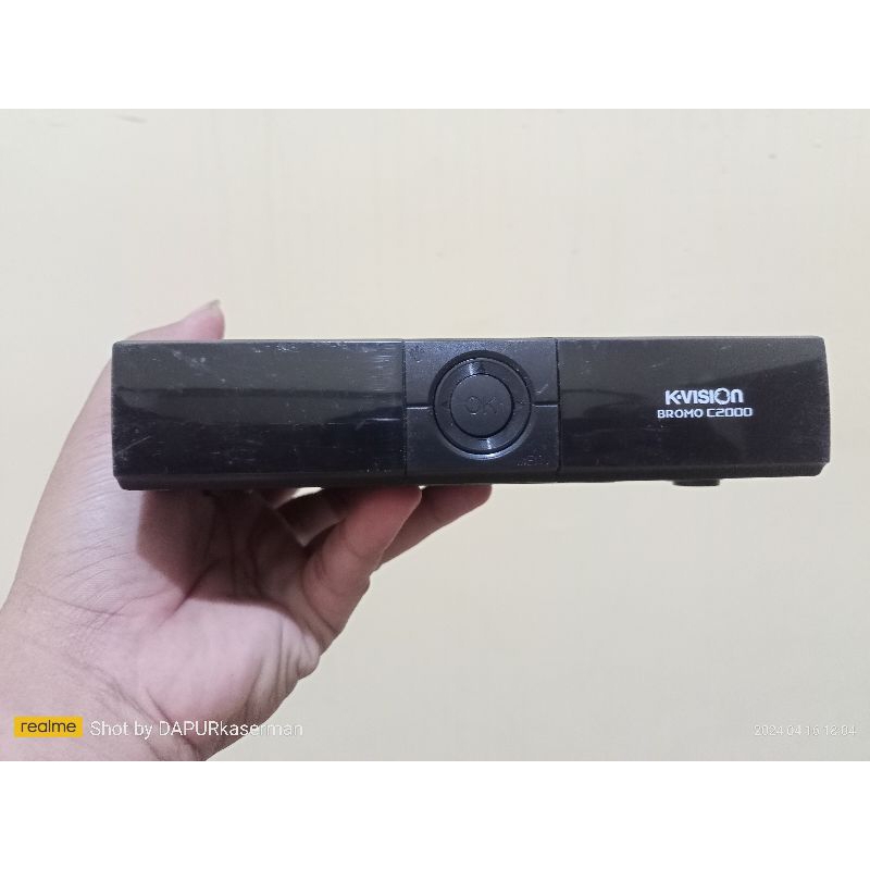 panel display K-Vision bekas