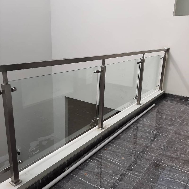 PAGAR BALKON KACA STAINLESS STEEL PEMASANGAN BANDUNG RAYA