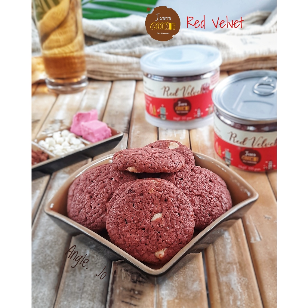 

Red Velvet Cookies Joana Bakehouse