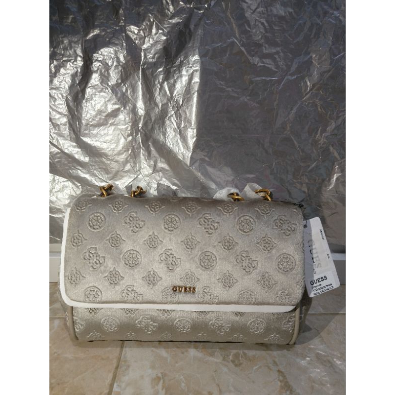 tas wanita tas jagong tas dolan tas selempang tas cangklong merk Guess original asli warna abu
