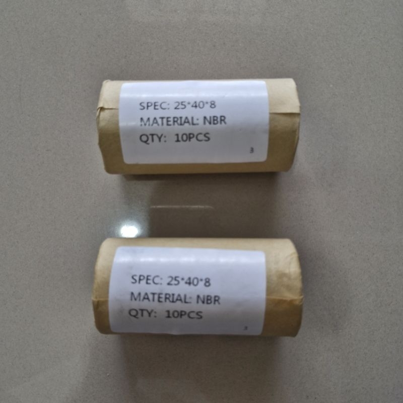 Oil Seal TC 25-40-8 / 25x40x8 / 25.40.8