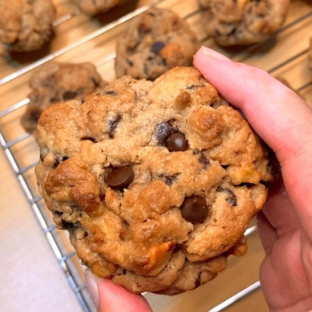 

Walnut Chocolate Chip Cookies