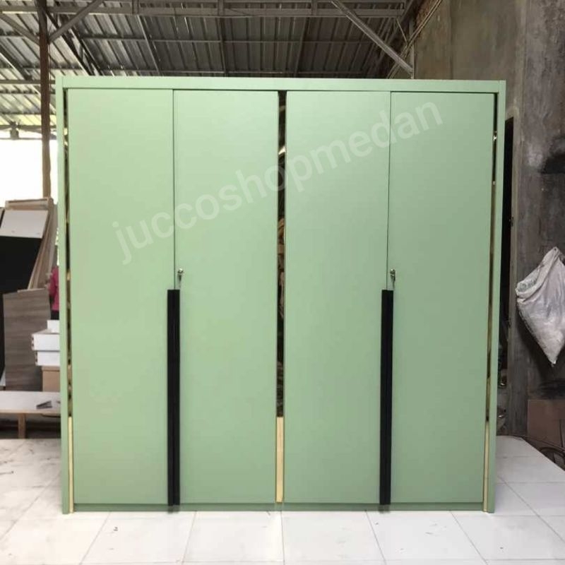 Lemari Pakaian 4 Pintu Kayu 200x200 - Lemari Pakaian Minimalis Jumbo - Medan