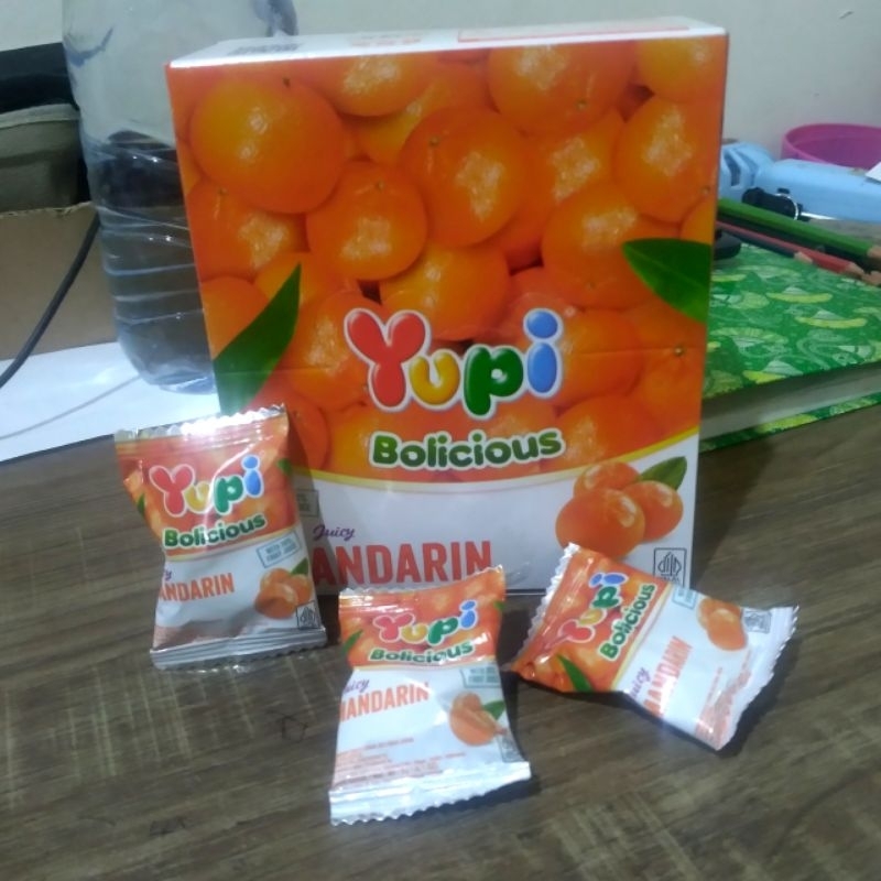 

1dus isi 24pcs Permen Yupi Bolicious Juicy Mandarin Jeruk Kenyal Manis