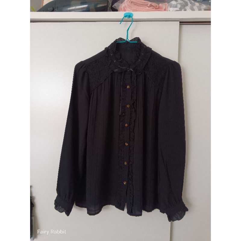 Axes Femme Hitam Pekat