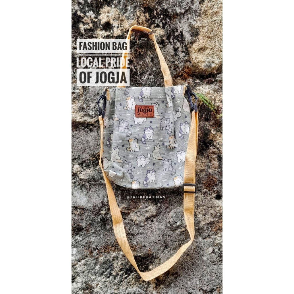 Tas Imut Selempang Handle Bag Souvenir Oleh-oleh Khas Jogja Malioboro Tas Hp dompet