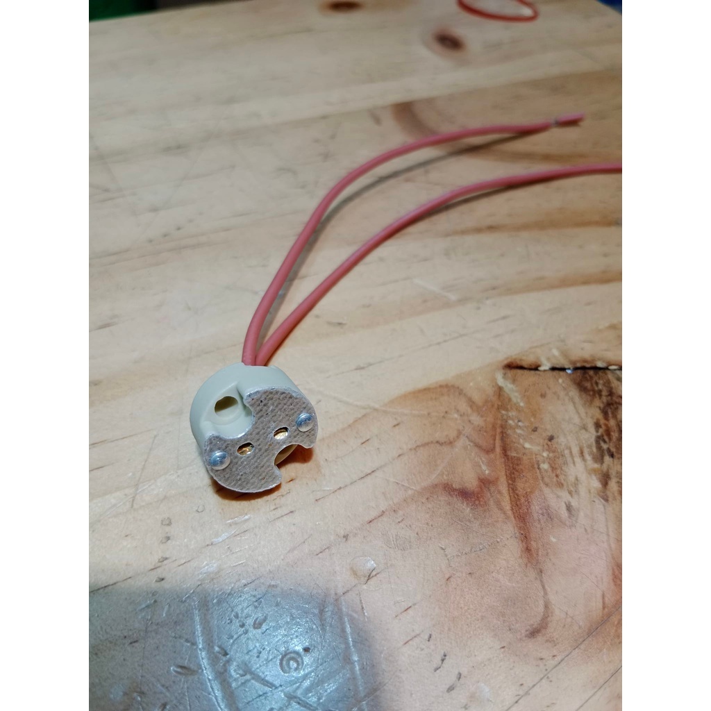 fiting halogen mr16 tusuk kabel merah anti panas / soket socket mr16 italy