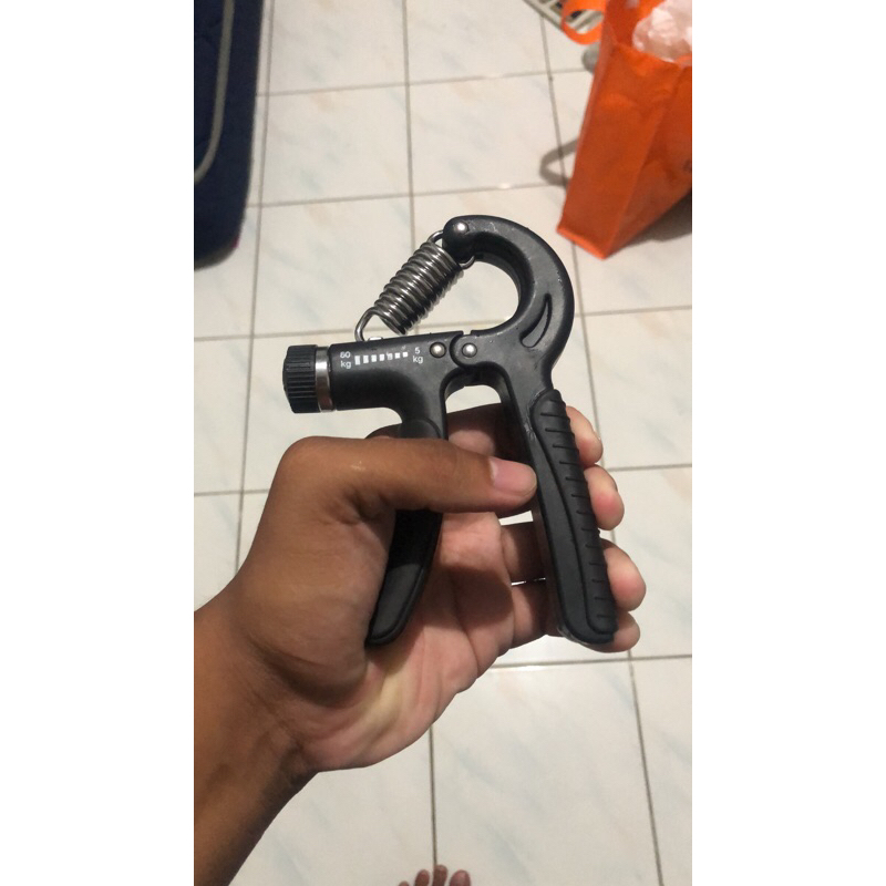 hand grip olahraga tangan
