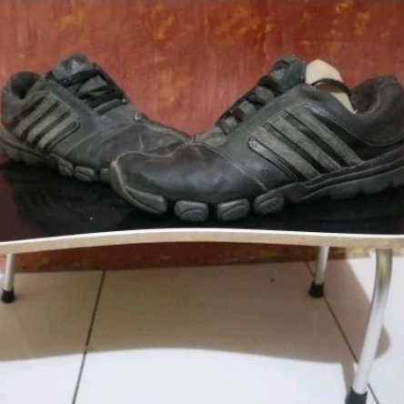 Adidas Sneakers Men Vintage 90s Black Leather Shoes - 40