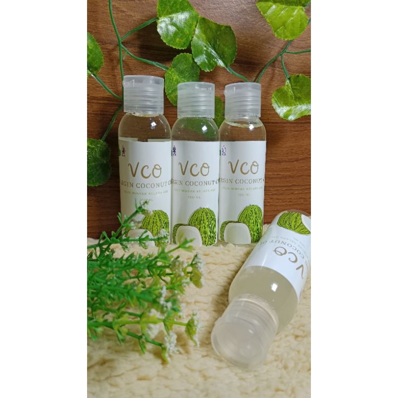 

VCO (VIRGIN COCONUT OIL) 100% MURNI MINYAK KELAPA ASLI, TANPA BAHAN KIMIA, TANPA PEMANASAN