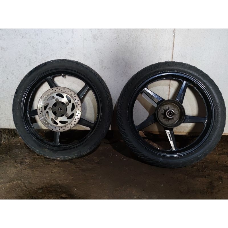 Velg original 3C1 vixion old depan belakang set ban tubles