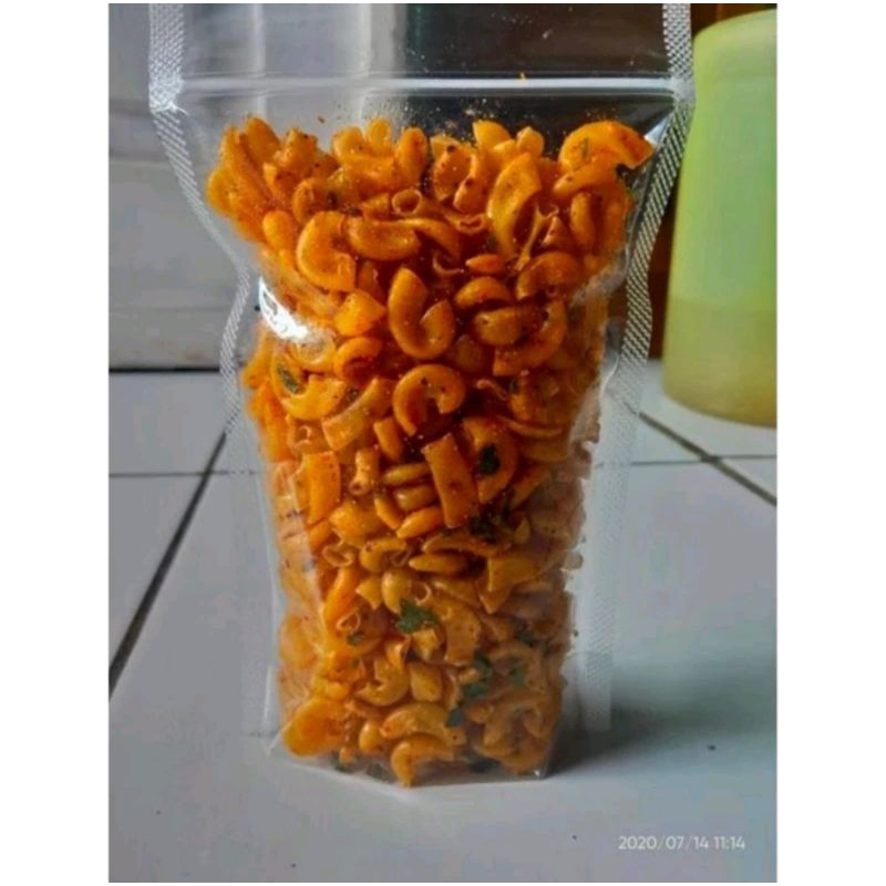 

250GR MAKARONI bantet pipa rasa pedas daun jeruk