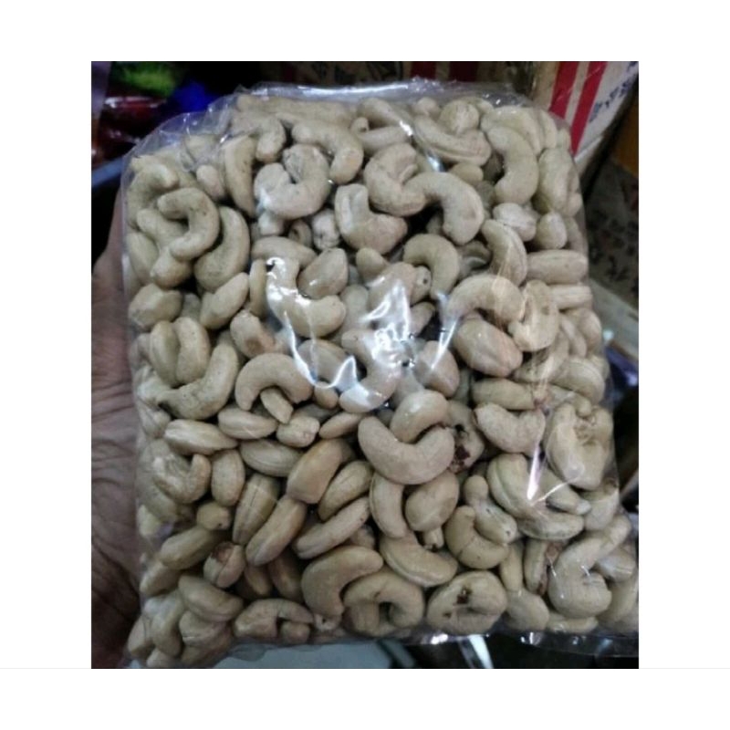 

Kacang mede /mede mentah super 500 gram ( repacking) free bubble