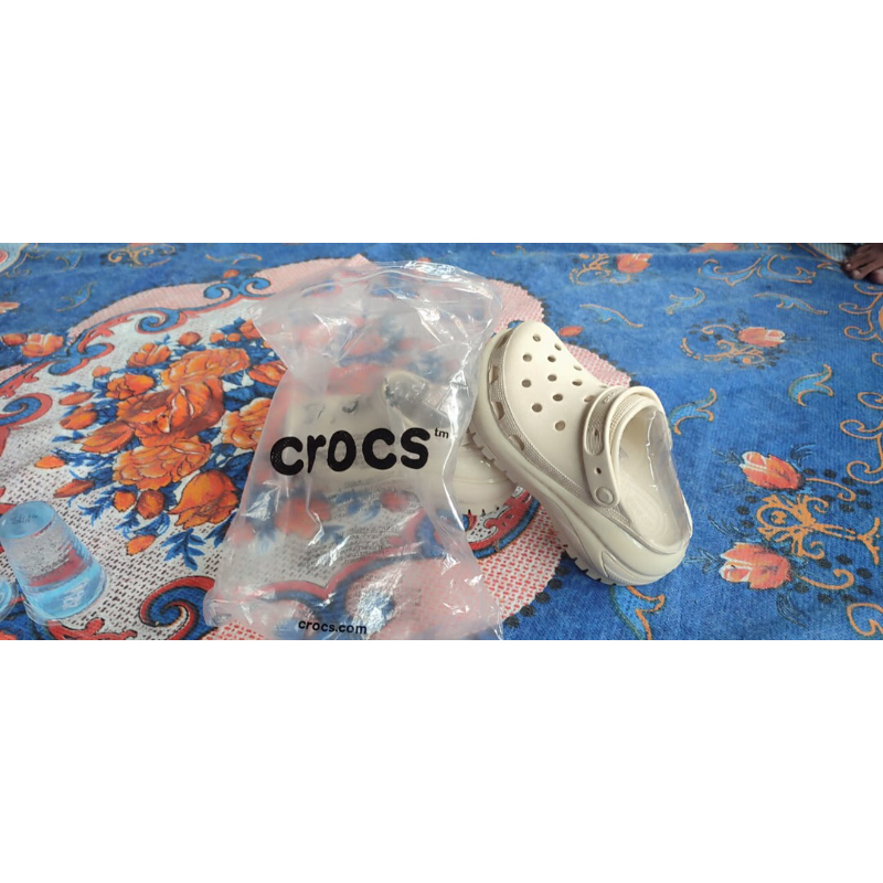 Sandal Crocs KW / preloved / Bekas Size : 37