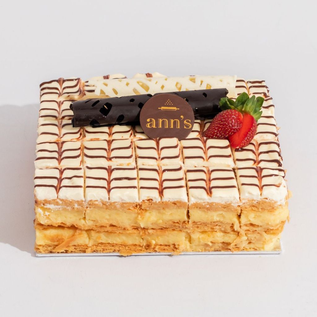 

Ann's - Cheese Mille Feuille - Birthday Cake / Kue - Square 16x16 cm