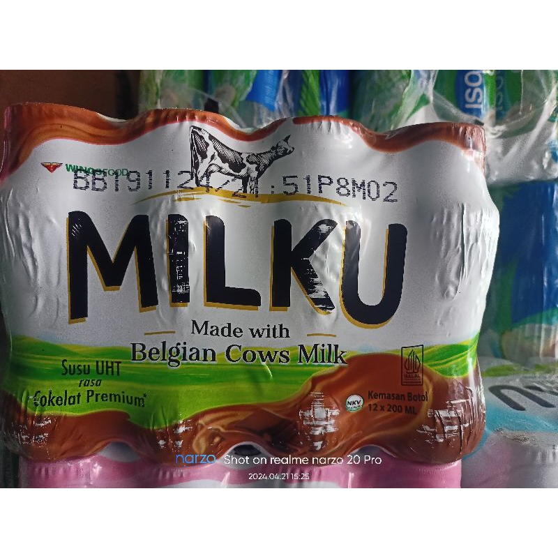 

MILKU RASA COKLAT,STRAWBERRY, & VANILA ( 12x200ml )