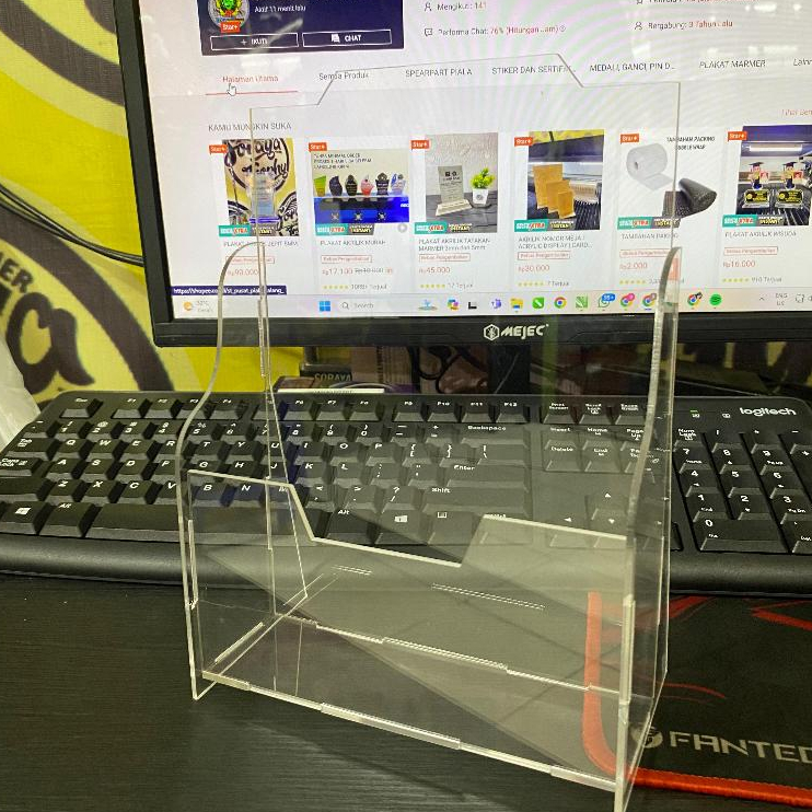 Akrilik Tempat Brosur A5 / Rak / Box / Holder Toko
