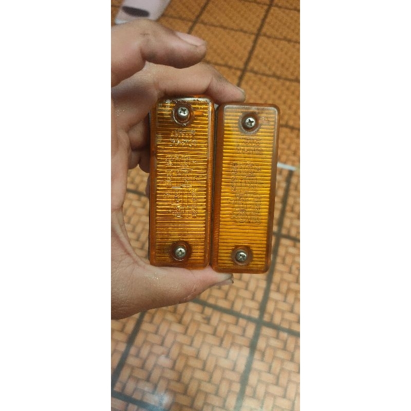 Lampu Sen Samping Mazda Vantrend