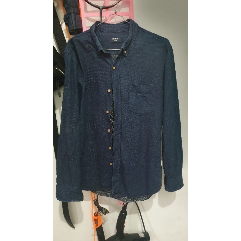 kemeja lengan panjang tirajeans