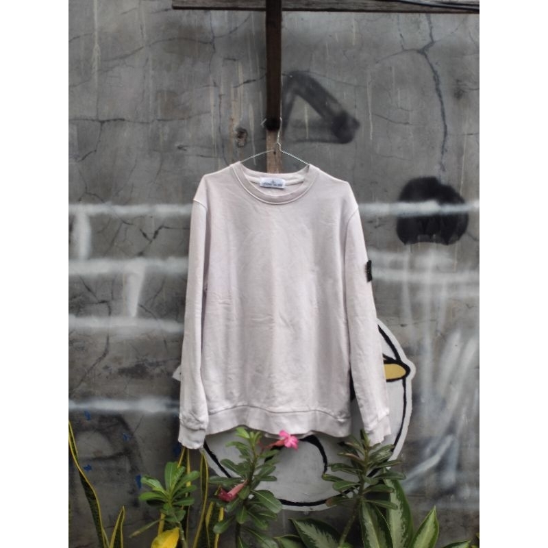 crewneck stone island putih