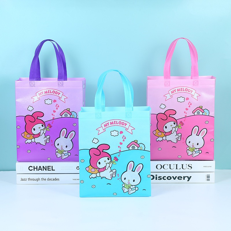 

Satuan- Tas Non Woven motif Sanrio Kuromi Cinnamoroll/ Tas Anti air goodiebag tas ultah anak sekolah
