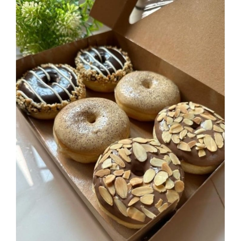 

Donat Kentang Donat Glaze Donat Legend Donat Premium
