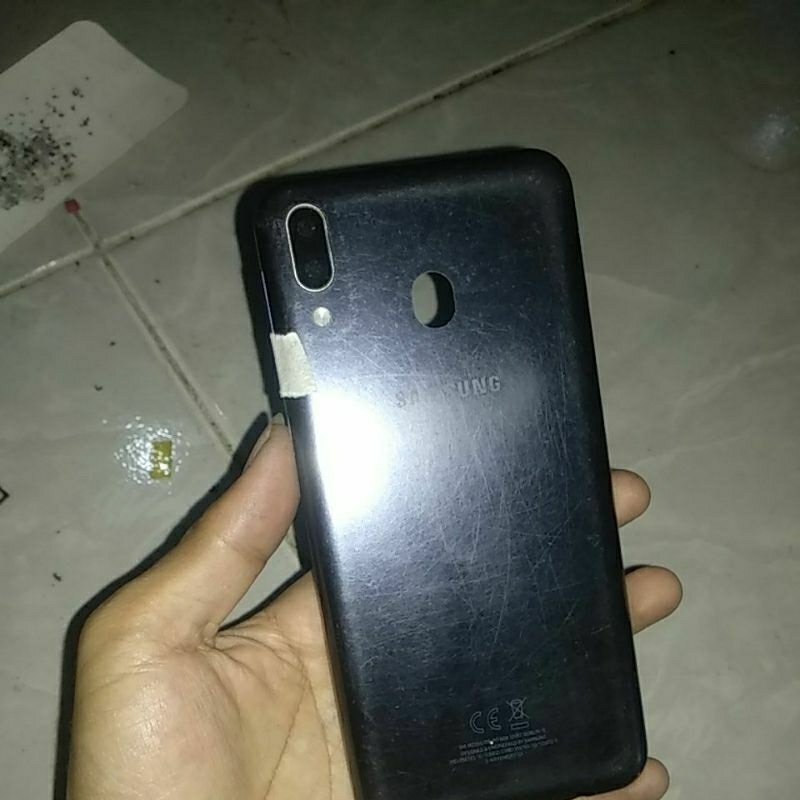 Backdoor Bekas Samsung M20 kurang tombol Cek foto