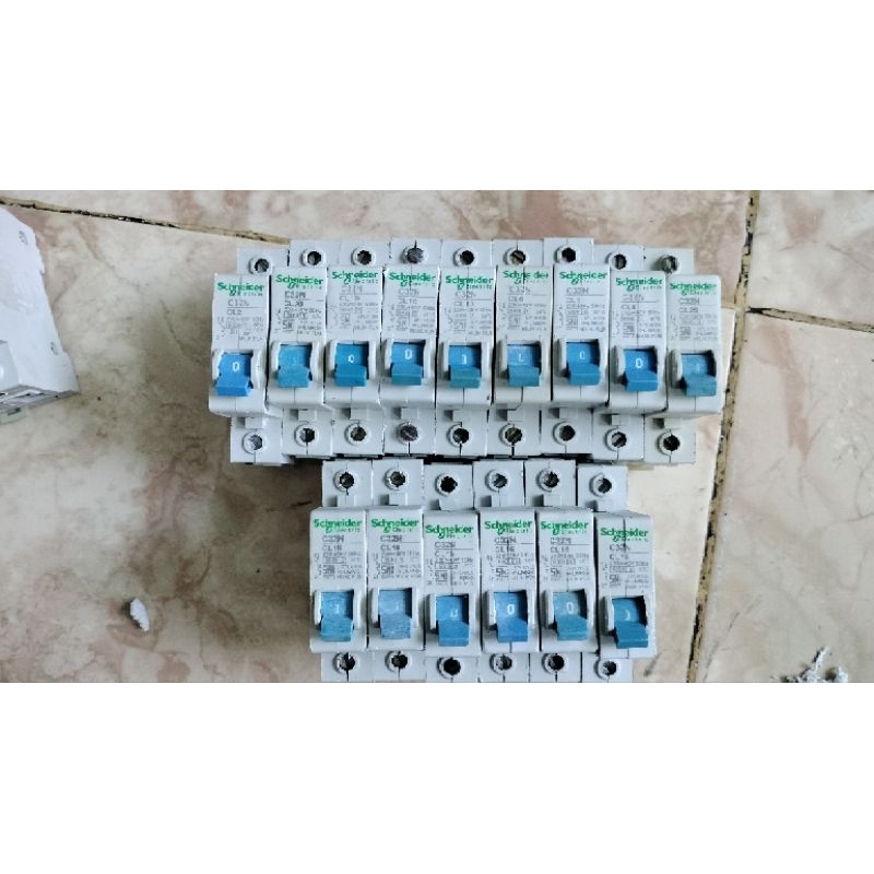 MCB SCHNEIDER 35A/50A