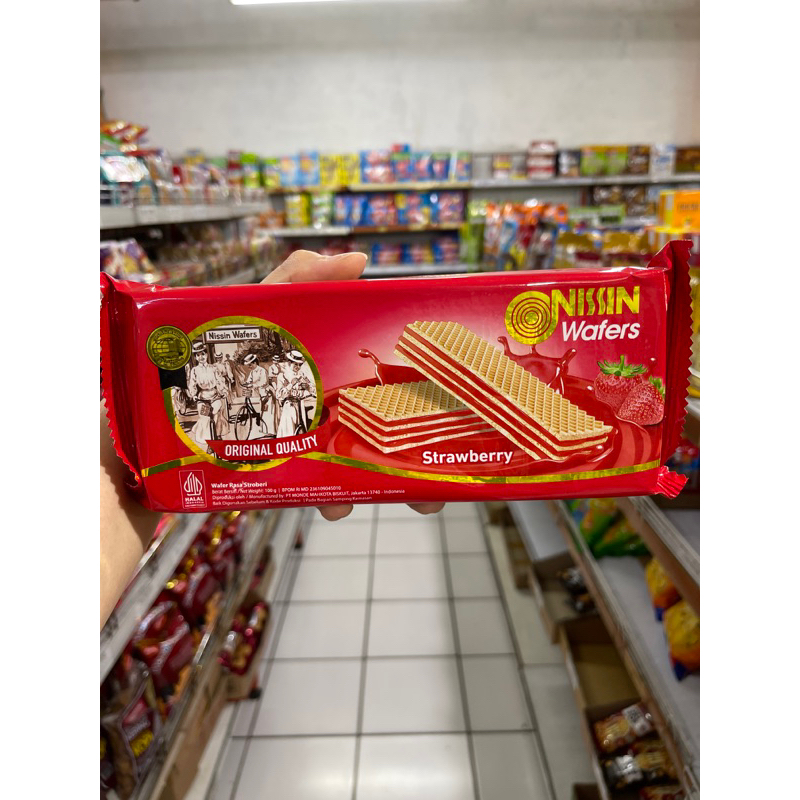 

nissin wafer strawberry 100gr - nissin wafer strawberry