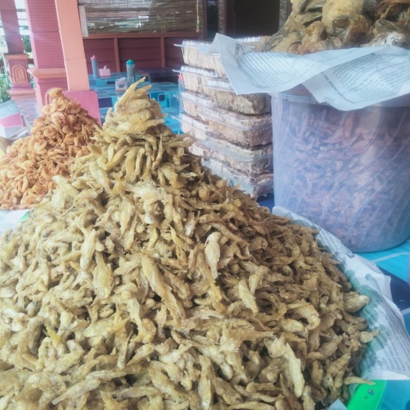 

Udang Waduk Wonogiri,sangat gurih lezat di temani nasi dan sambal