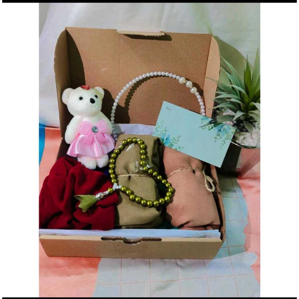 

[UC B] PAKET HAMPERS BELLA SQUARE/HADIAH/KADO/ULANG TAHUN/SOUVENIR/HARI GURU