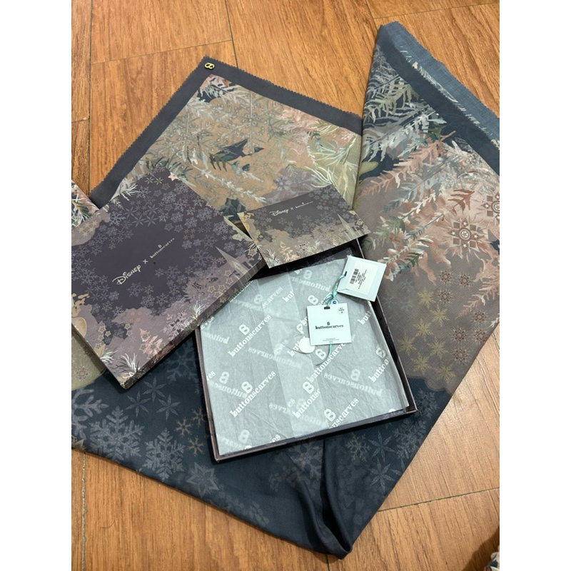 Preloved kerudung buttonscarves x disney