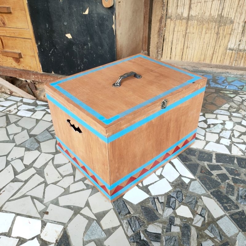 Kisa burung dara / Kisa merpati bahan kayu